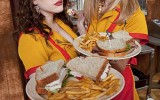 2 Broke Girls
